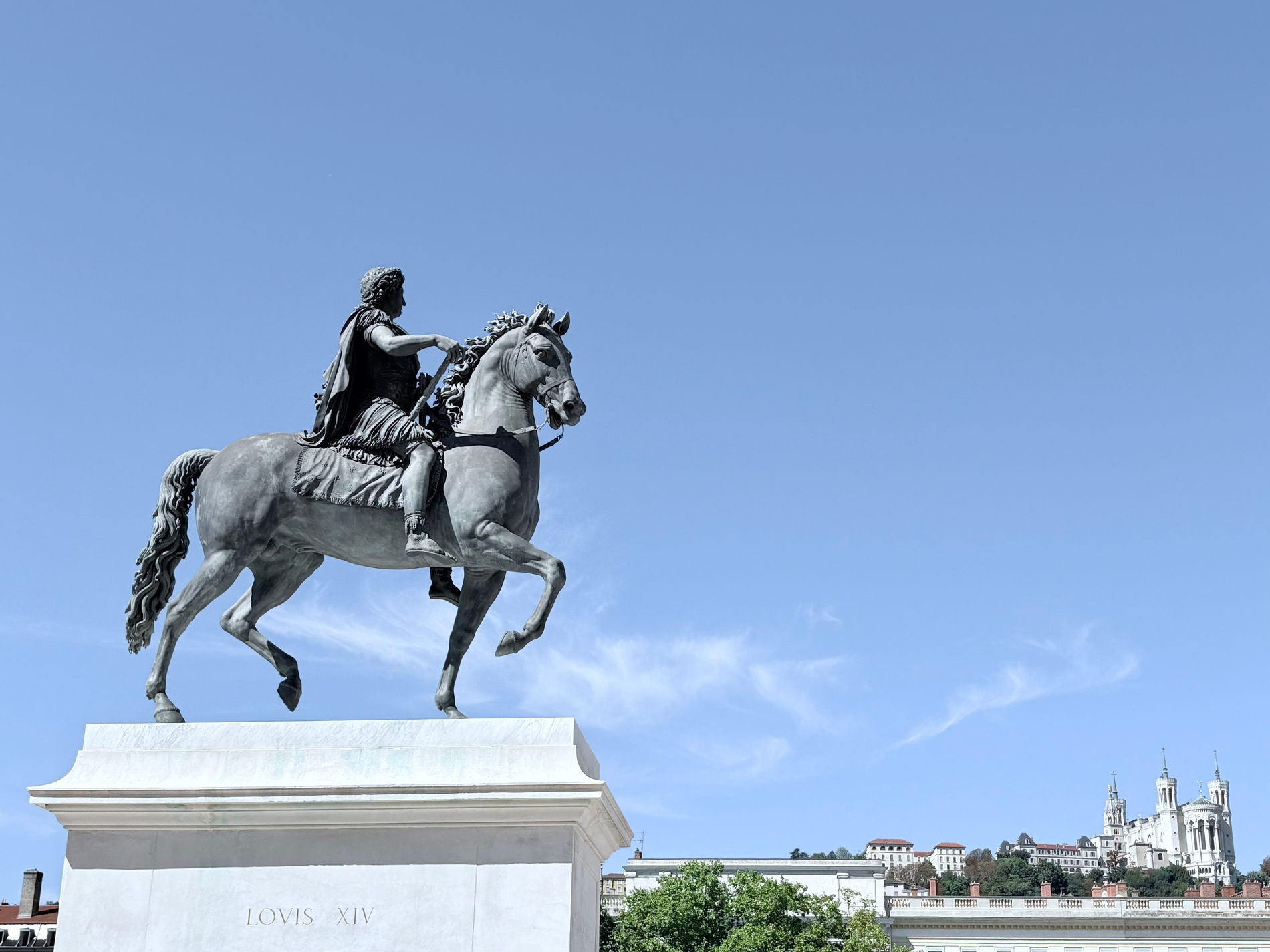 SCM Bellecour : 35 place Bellecour Lyon 2